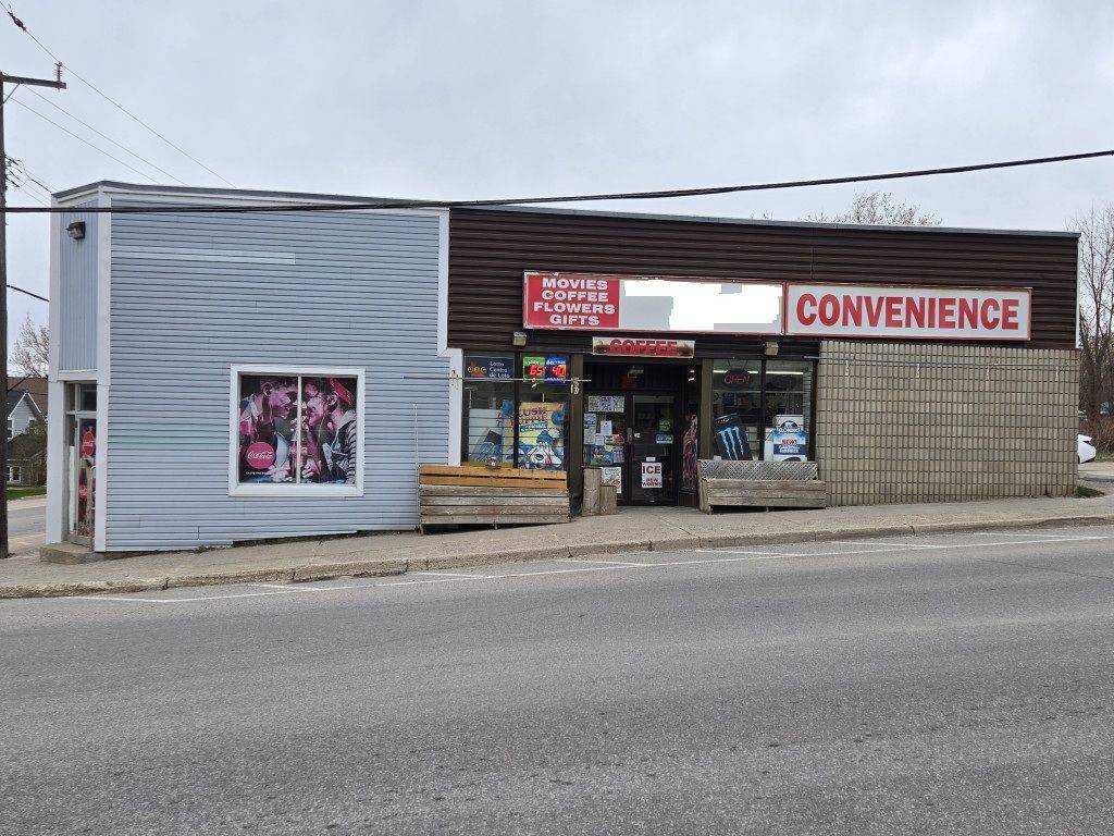 201 Albert ST, Tay, ON L0K 2A0