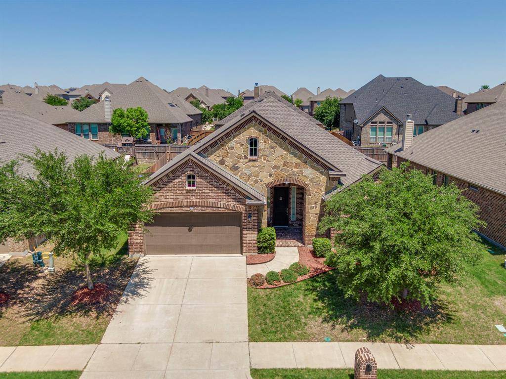 417 Ashlawn Drive, Midlothian, TX 76065