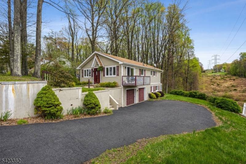 205 Old Center Grove Rd, Randolph Twp., NJ 07869