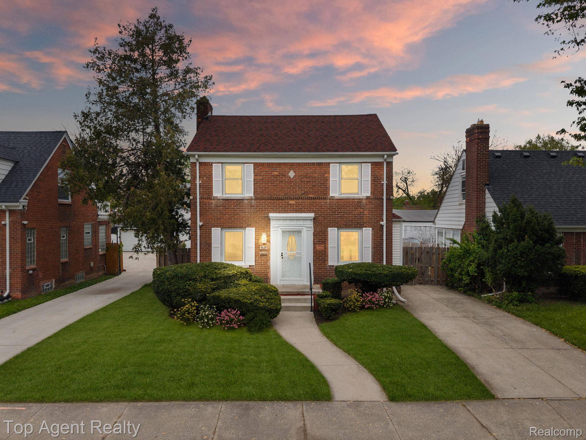 16124 Fielding ST, Detroit, MI 48219