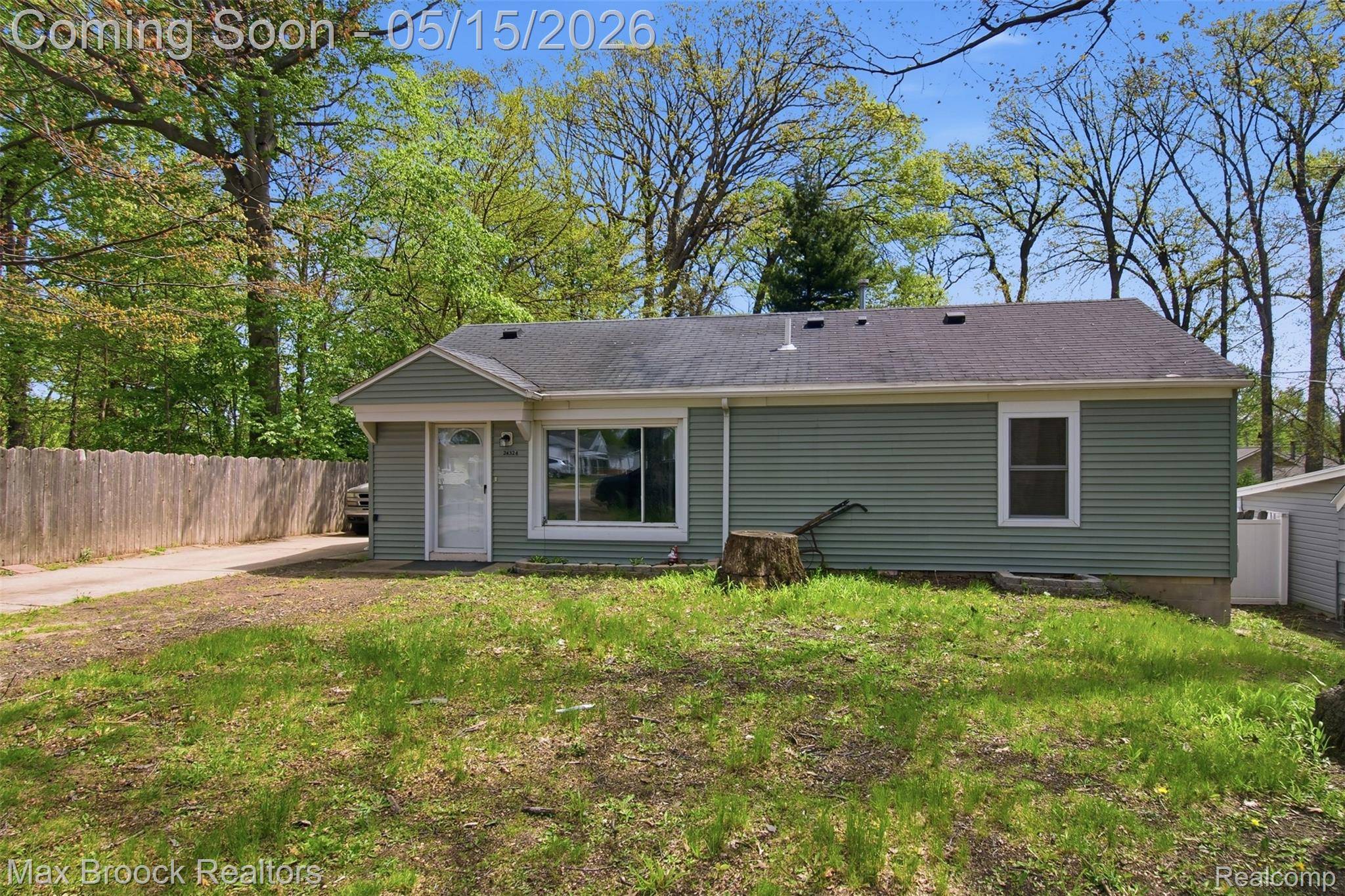 24324 Hebe AVE, Warren, MI 48091