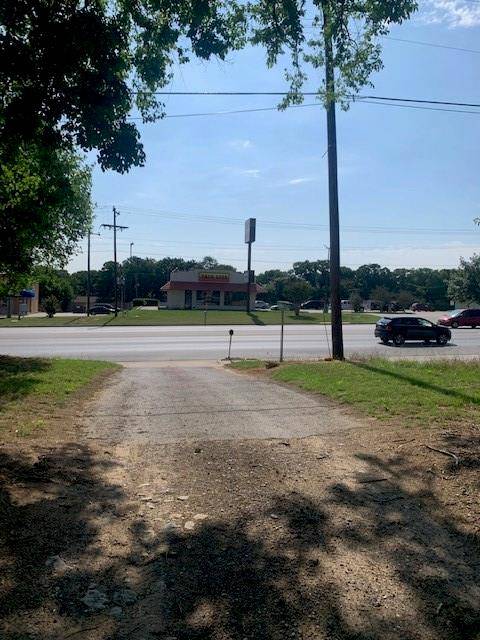 833 Boyd Road, Azle, TX 76020