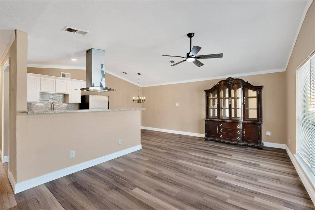 2007 Red Cloud Drive, Dallas, TX 75217