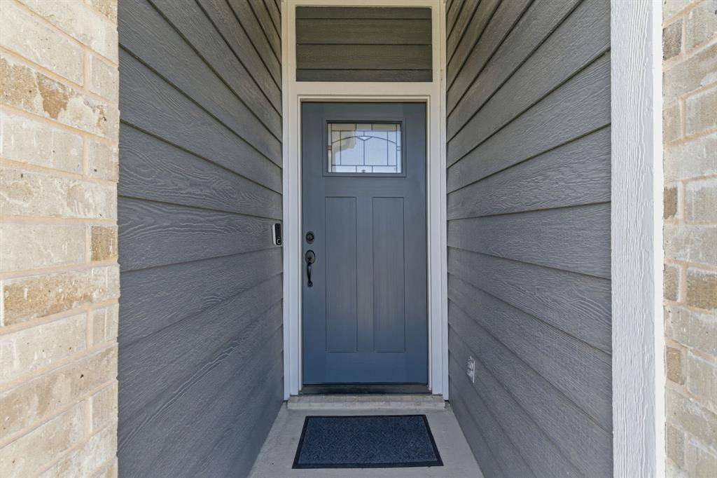 649 Charlotte Lane, Burleson, TX 76028