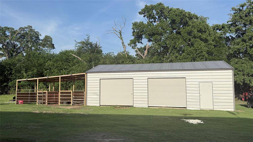 198 Railroad Drive, Mabank, TX 75156