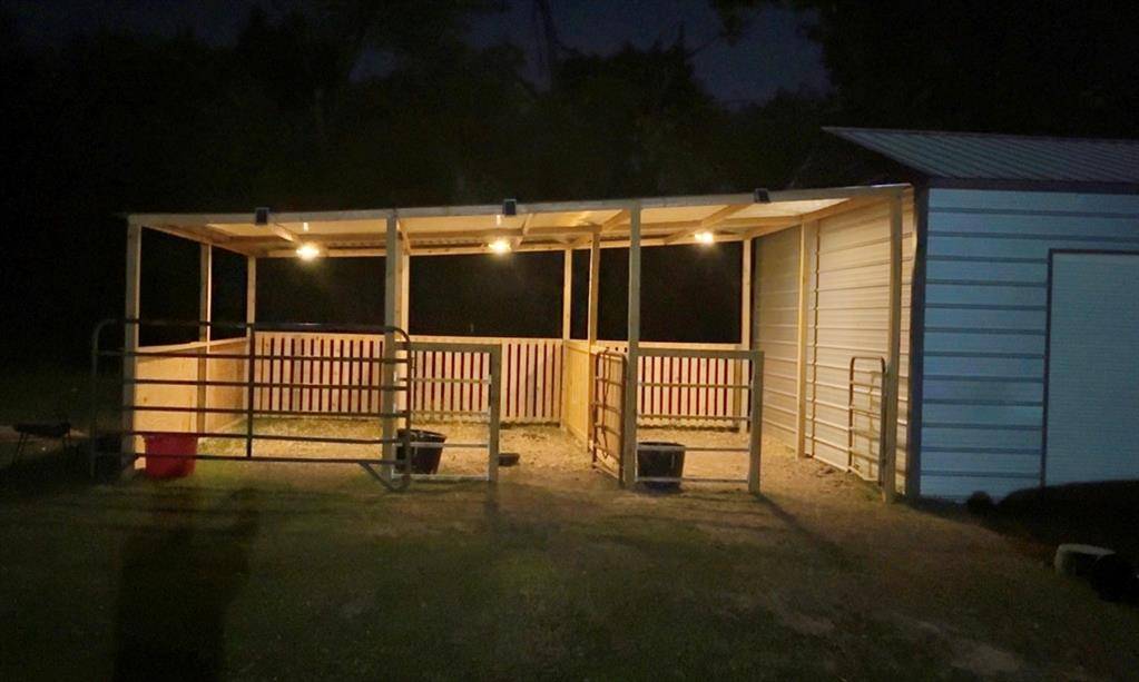 198 Railroad Drive, Mabank, TX 75156