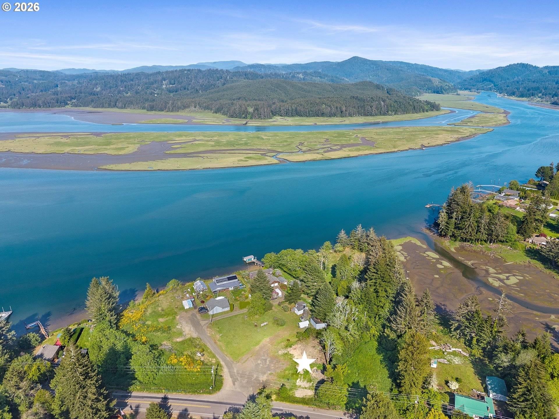 SE Medowlark LN, Waldport, OR 97394