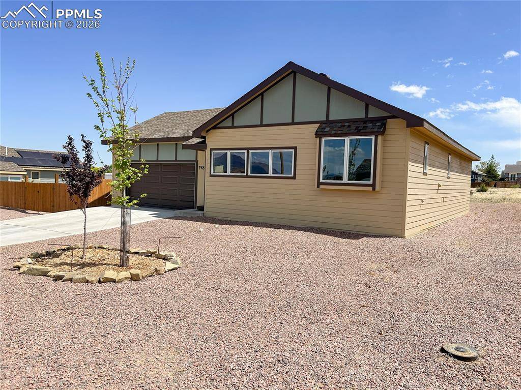 198 High Meadows DR, Florence, CO 81226