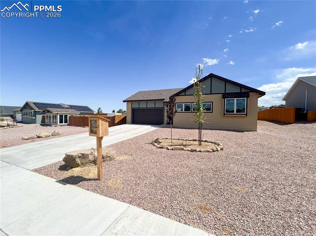 198 High Meadows DR, Florence, CO 81226
