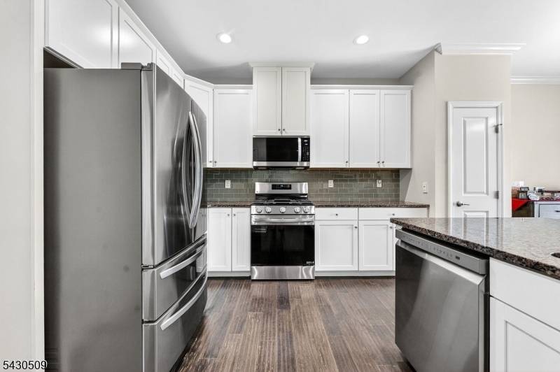 16 Shadetree Ln, Mount Arlington Boro, NJ 07856