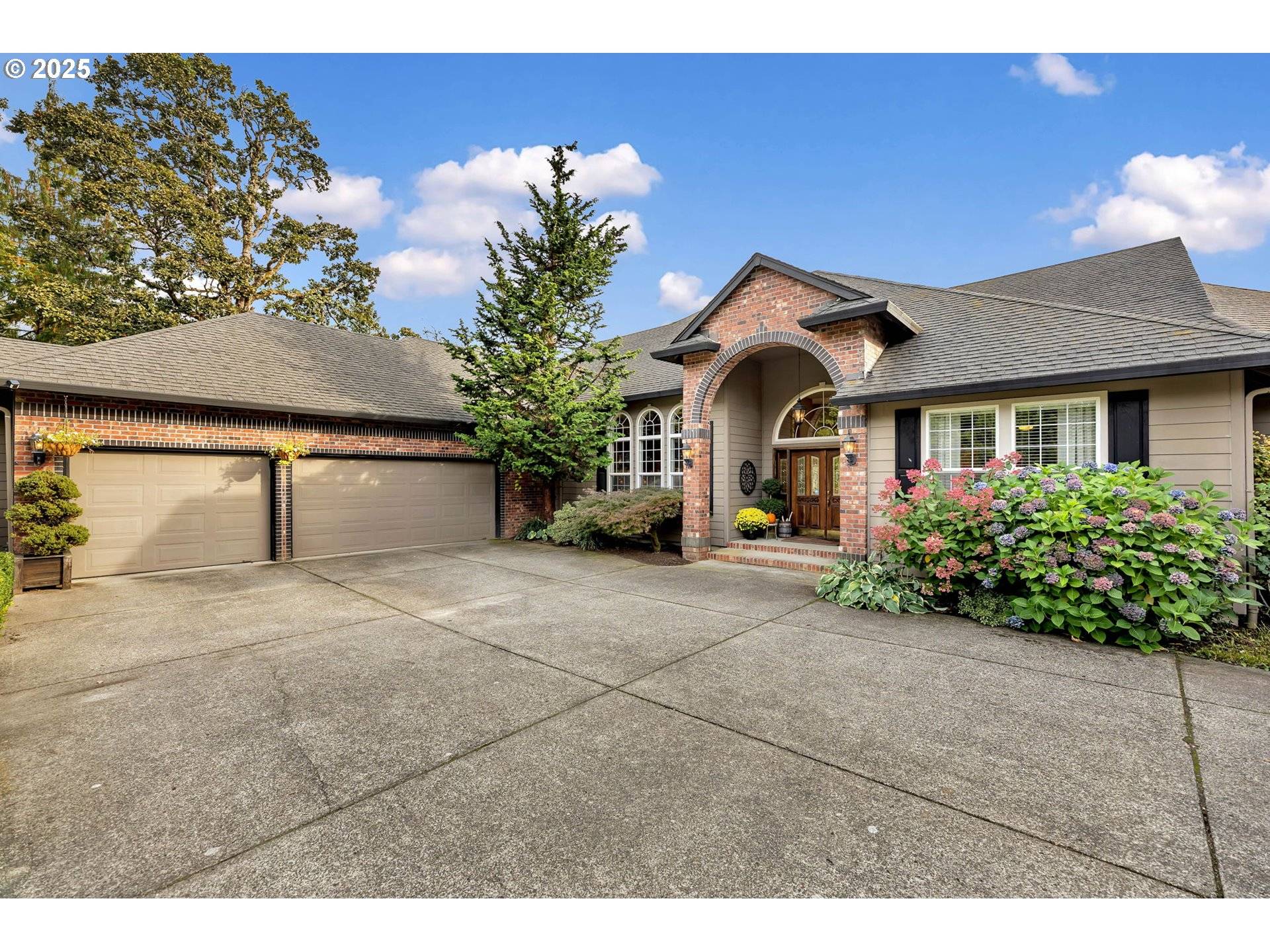 3901 NW 150TH CIR, Vancouver, WA 98685