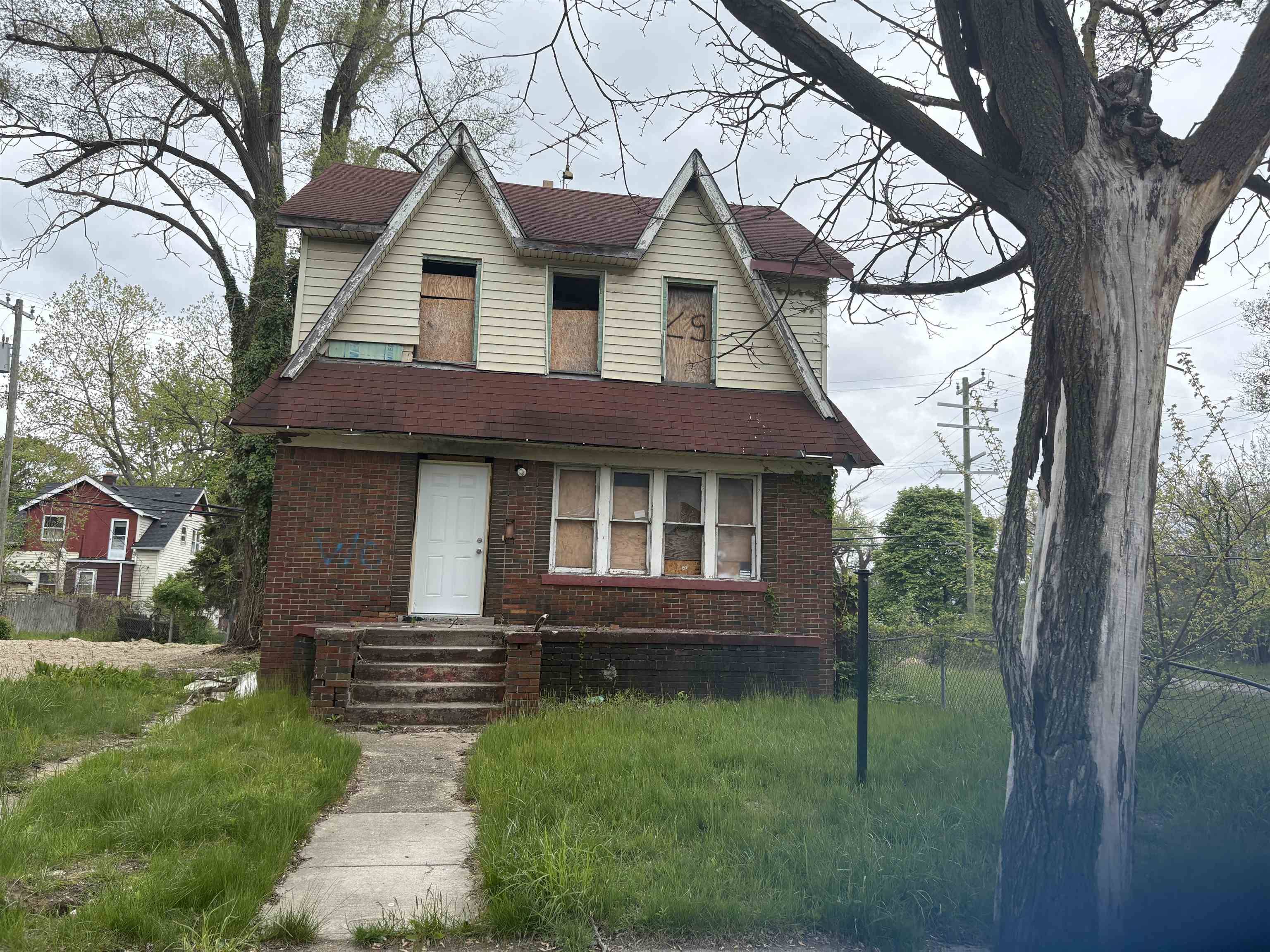 20257 Omira ST, Highland Park, MI 48203