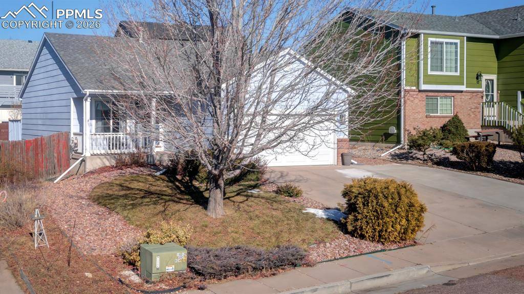 6740 Crazy Horse DR, Colorado Springs, CO 80915