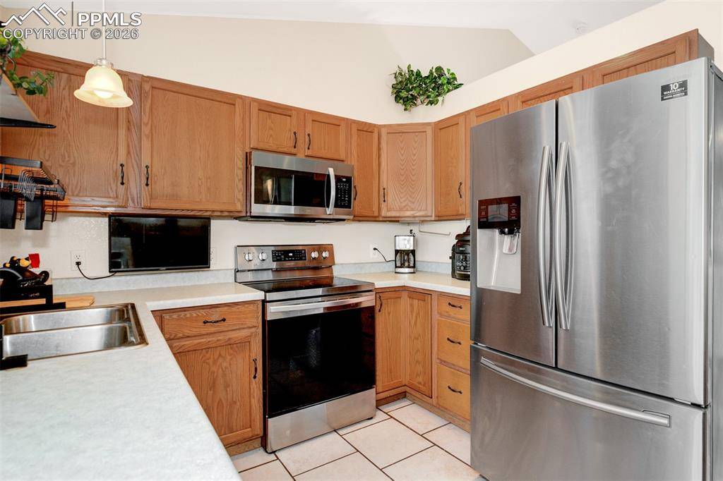 6740 Crazy Horse DR, Colorado Springs, CO 80915
