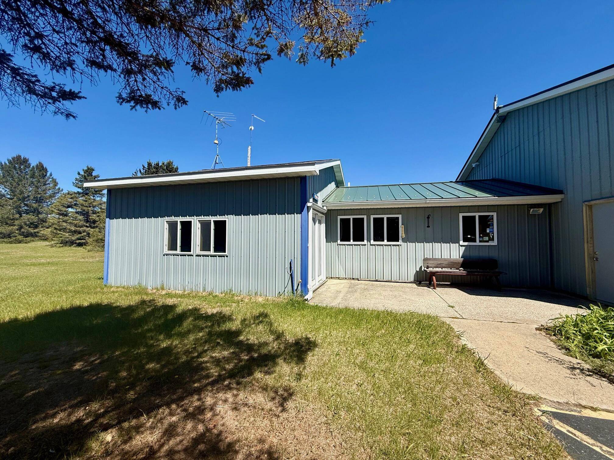 5555 E 13 Mile RD, Barton Twp, MI 49338