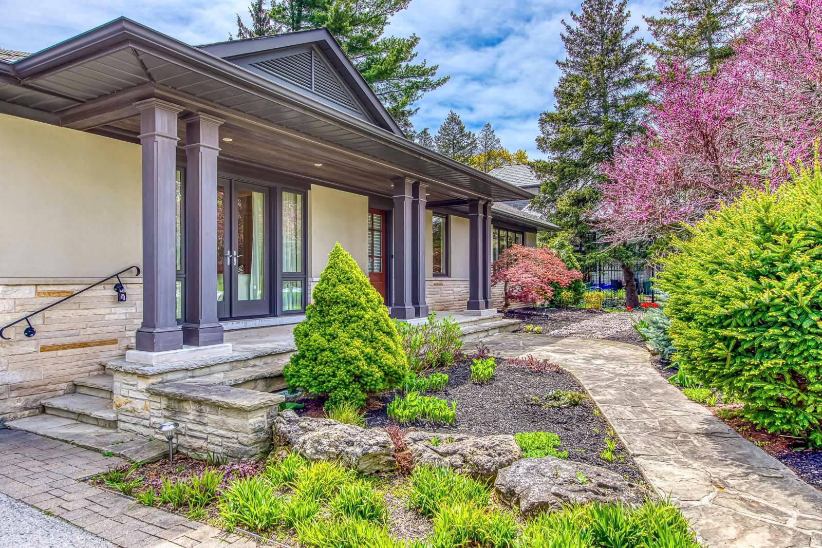 1518 Oakhill DR, Oakville, ON L6J 1Y5