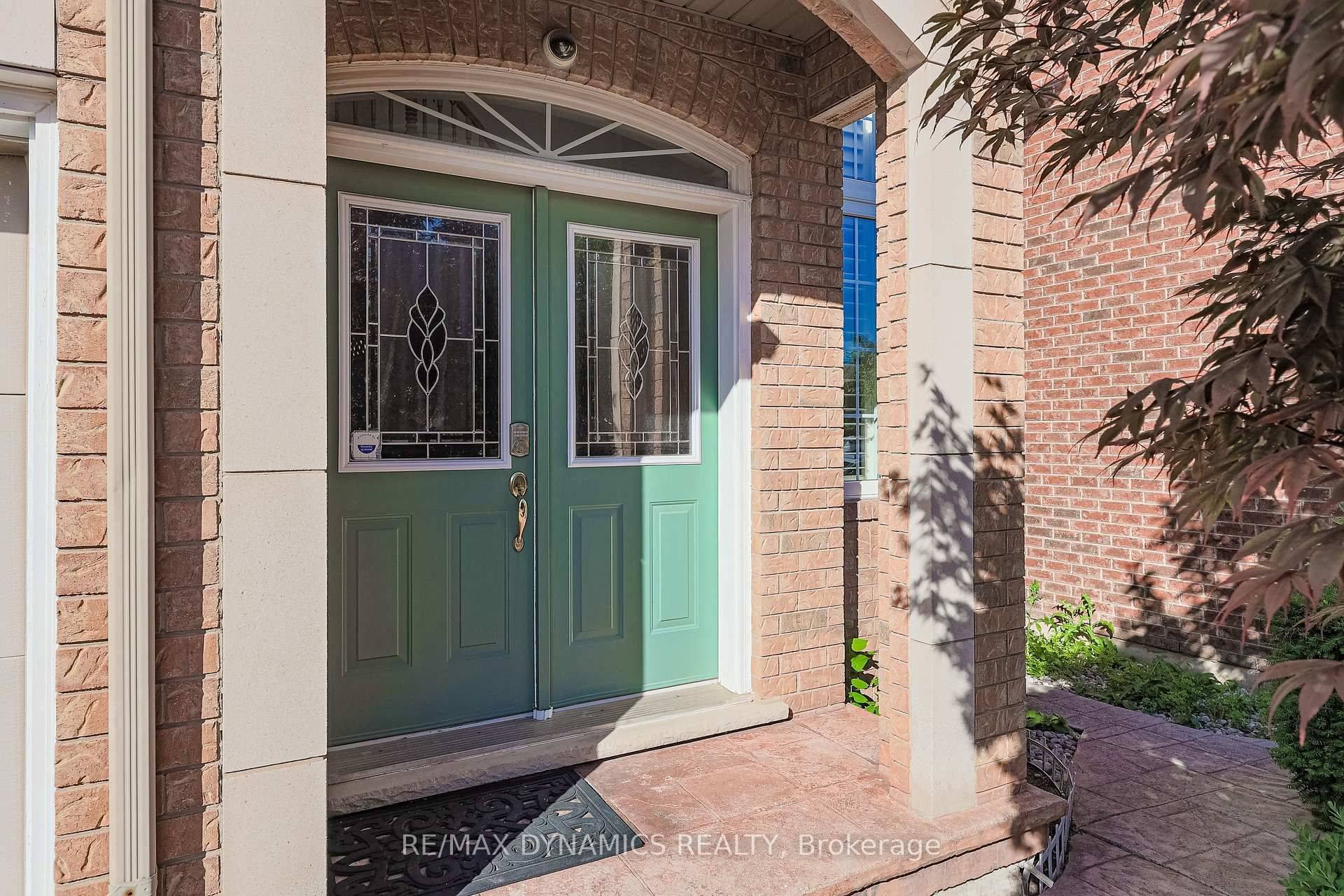 2381 GRAND OAK TRL, Oakville, ON L6M 4V4