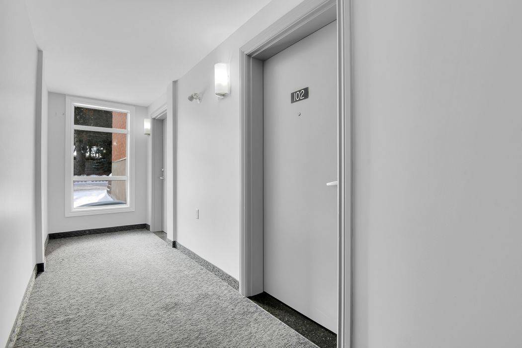 3684 Fallowfield RD #102, Barrhaven, ON K2J 4H3