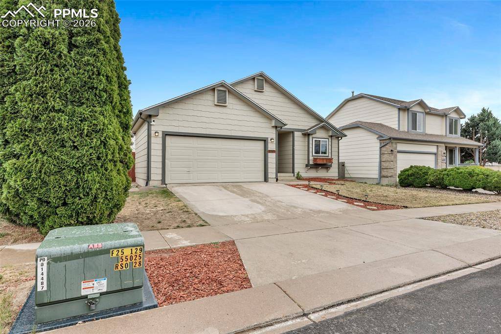 3375 Spotted Tail DR, Colorado Springs, CO 80916