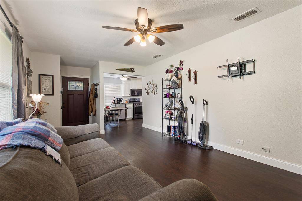 245 Parkins Street, Sulphur Springs, TX 75482