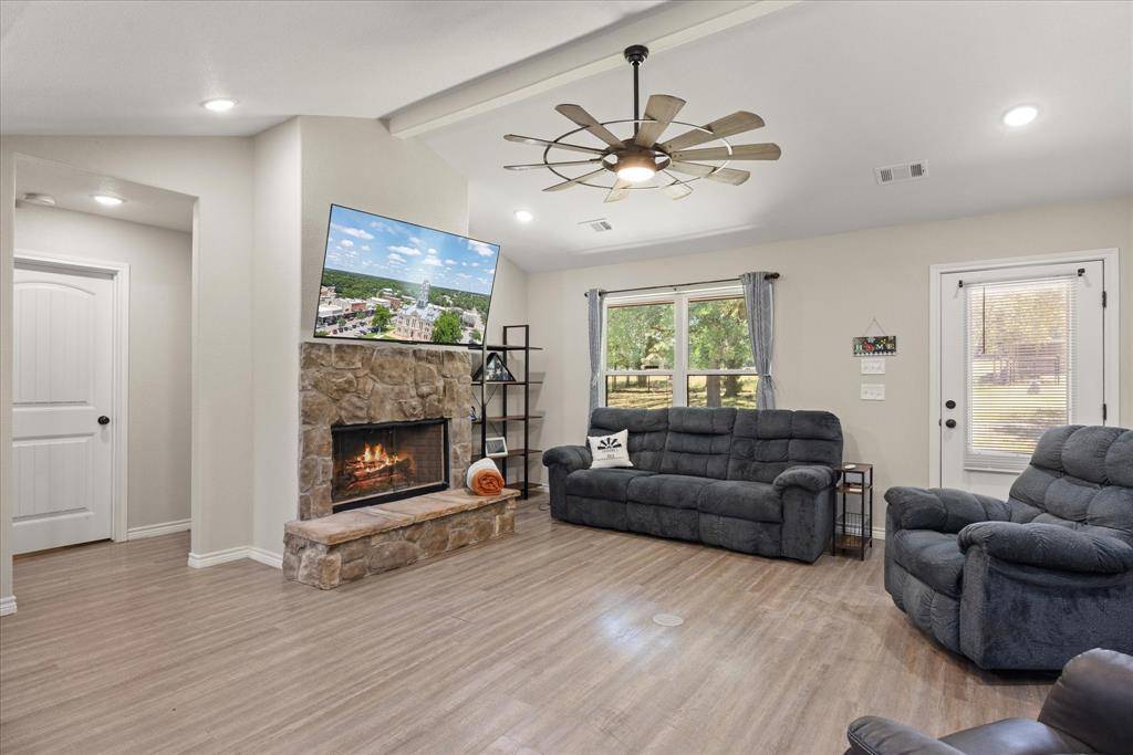 11740 Bakers Crossing Road, Bluff Dale, TX 76433