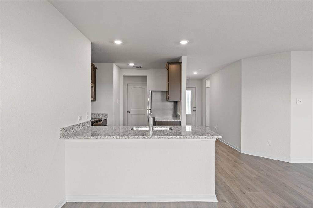 10105 Throttle Lane, Fort Worth, TX 76131
