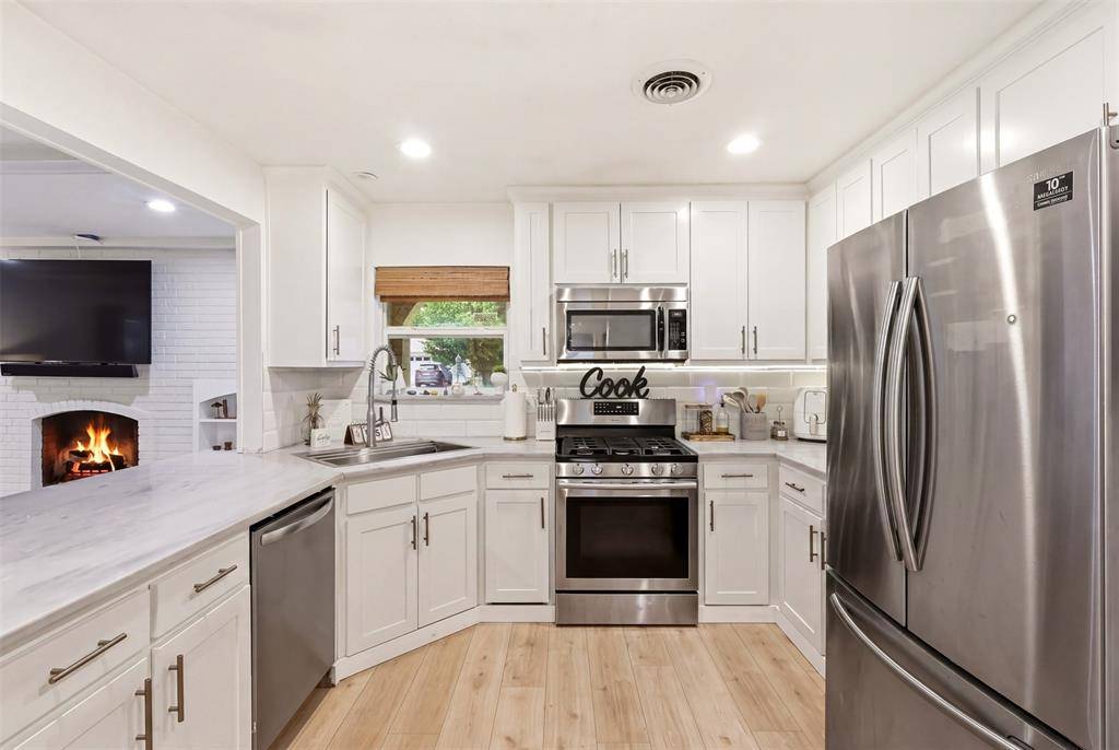 2011 Georgetown Drive, Denton, TX 76201