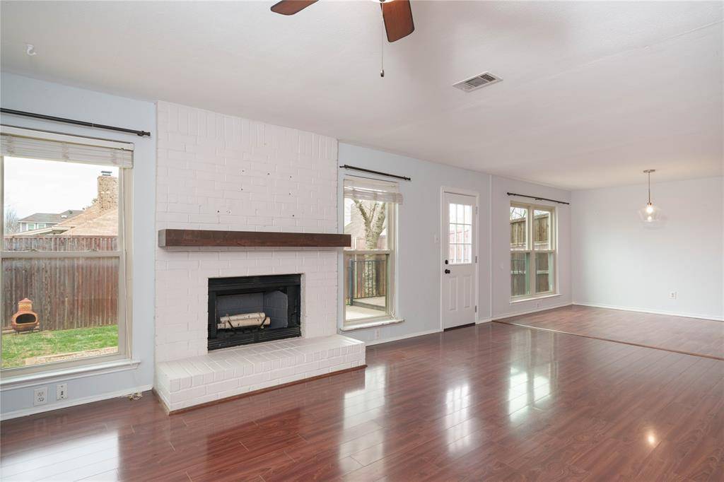 1524 Briarcrest Drive, Grapevine, TX 76051