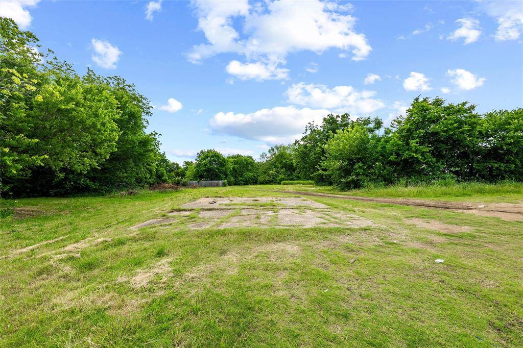 2512 E Ann Arbor Avenue, Dallas, TX 75216