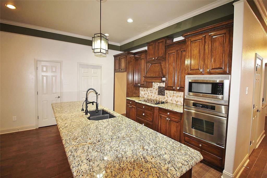 1803 Masters Drive, Desoto, TX 75115