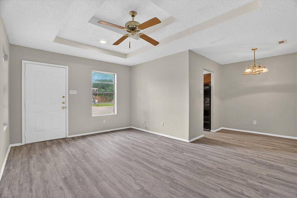 119 Del Rio Avenue #C, Benbrook, TX 76126