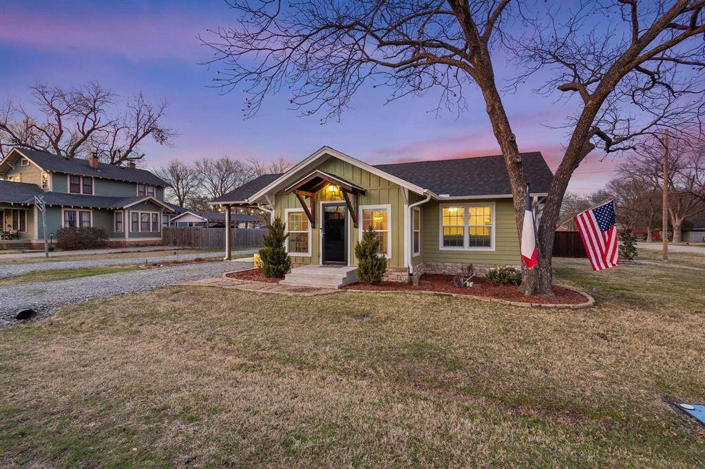 110 E Houston Street, Leonard, TX 75452