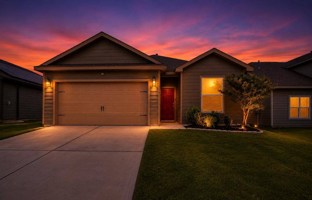1916 Pondera Street, Ponder, TX 76259