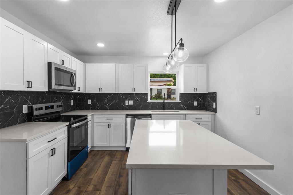 2006 Ridgeway Street, Arlington, TX 76010