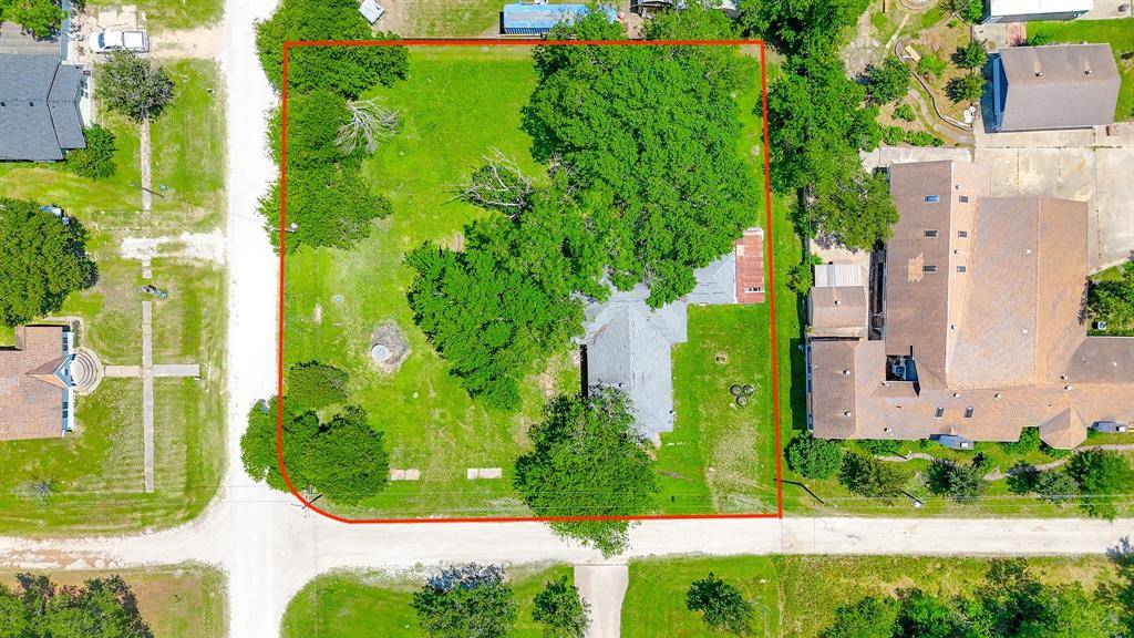 305 N 3rd Street, Coolidge, TX 76693