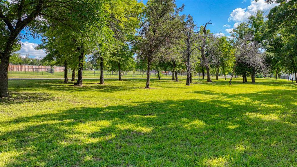 315 Arborview Drive, Weatherford, TX 76088