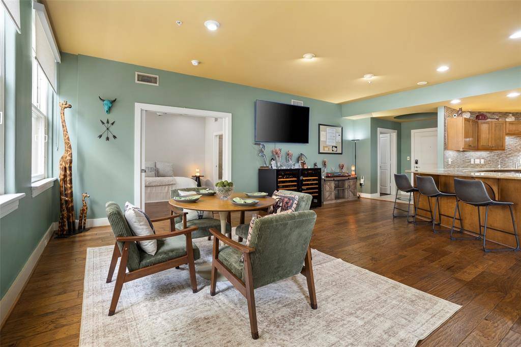411 W 7th Street #806, Fort Worth, TX 76102