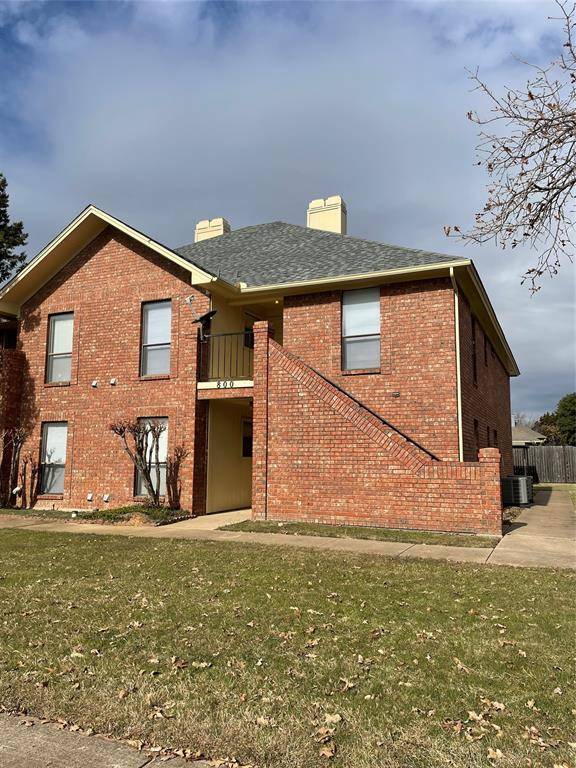 800 Betty Court #B, Hurst, TX 76053