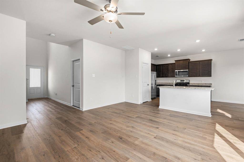 8420 Fort Benton Drive, Ponder, TX 76259