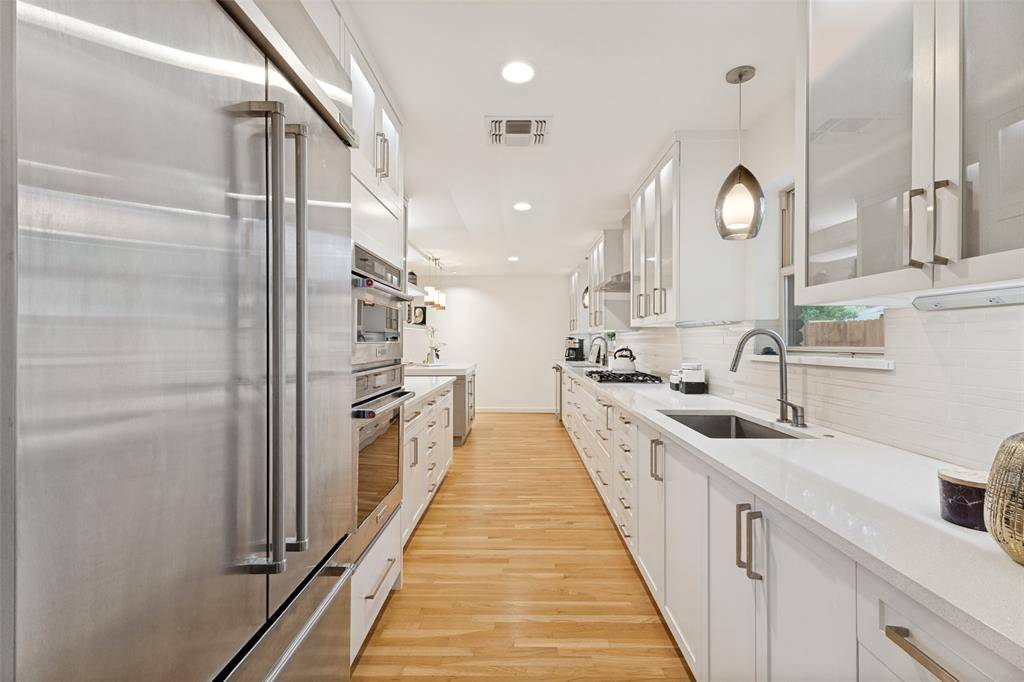 1805 Granada Road, Fort Worth, TX 76116
