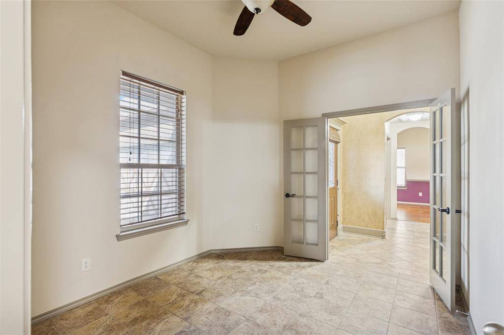 1749 Potomac Drive, Burleson, TX 76028