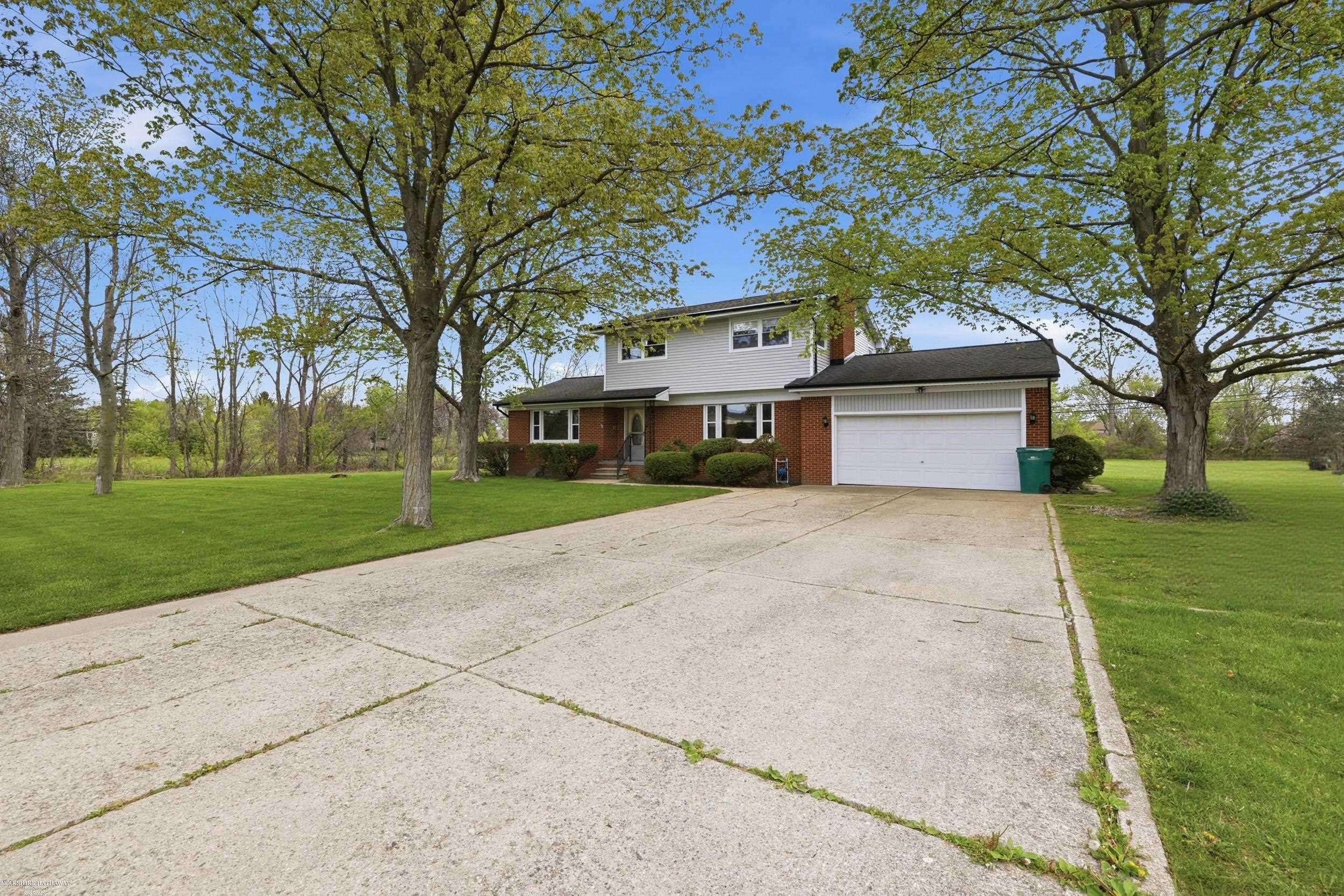 46700 Tilch RD, Macomb Twp, MI 48044