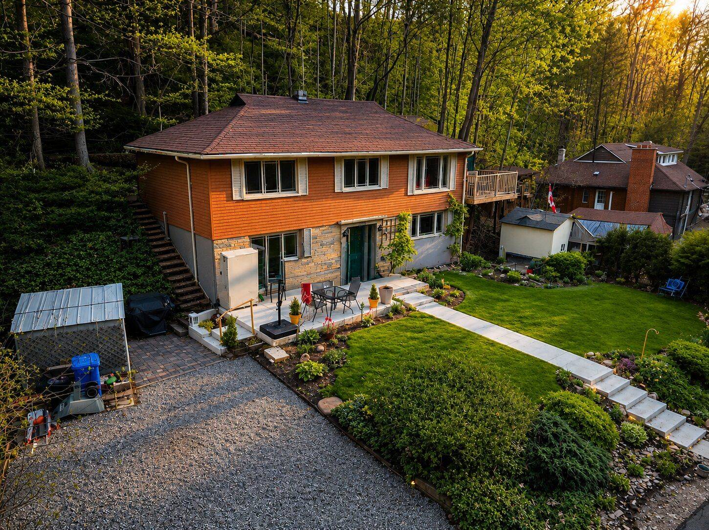 1343 Hidden Valley RD, Burlington, ON L7P 0T5