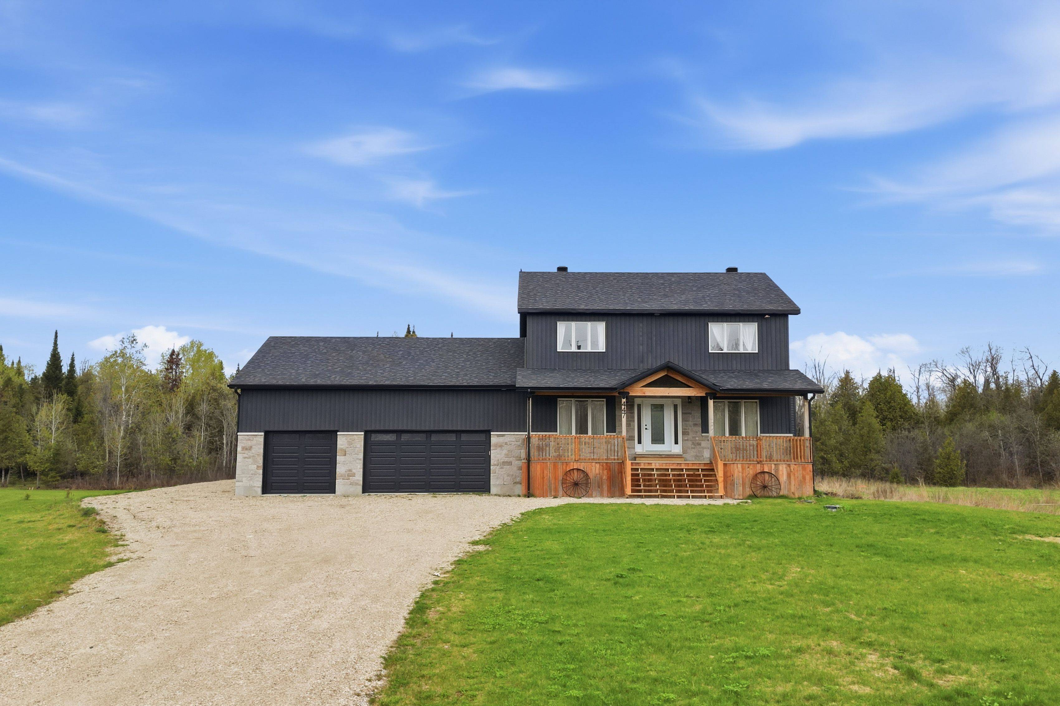 447 Churchill RD, Drummond/north Elmsley, ON K7A 4S4