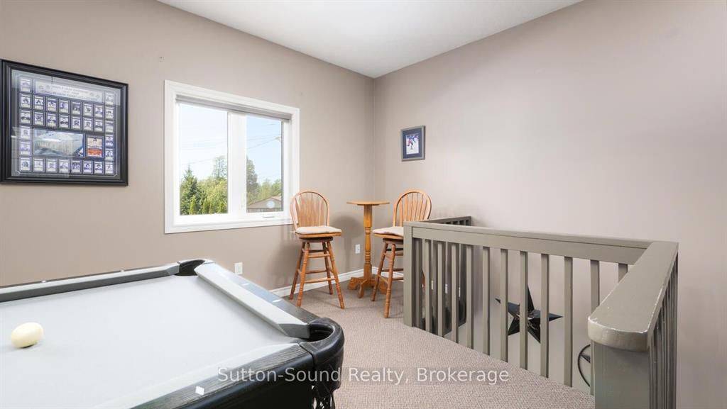 68 Sauble Falls RD, South Bruce Peninsula, ON N0H 2G0