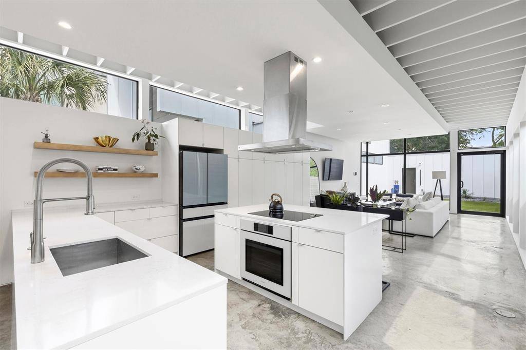 4322 Deere Street, Dallas, TX 75204