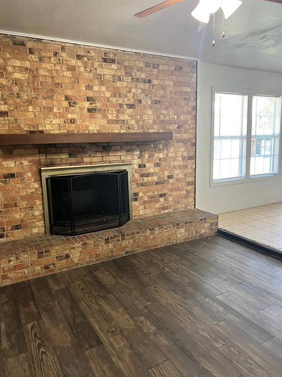 109 NE Cindy Lane, Burleson, TX 76028