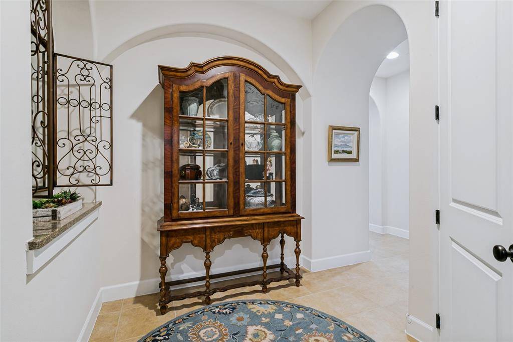 610 Via Ravello #311, Irving, TX 75039