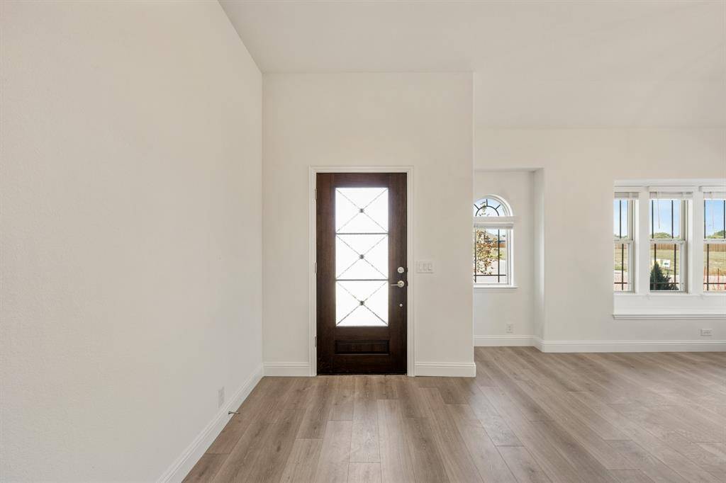 301 Saddlewood Trail, Commerce, TX 75428