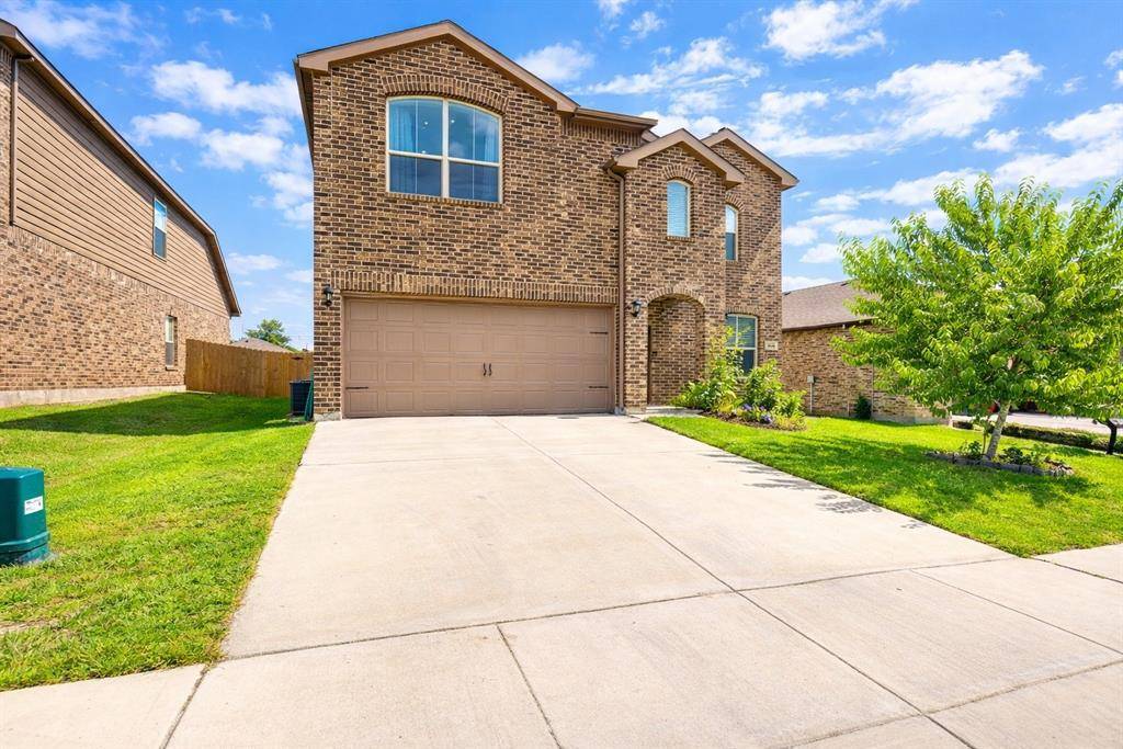 616 Cameron Way, Azle, TX 76020
